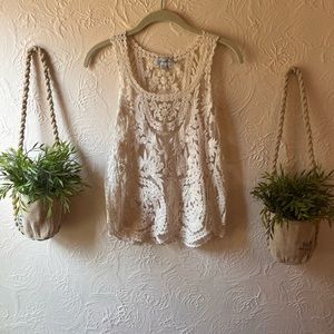 J Gee Baroque Cream Lace Sleeveless Top, Size: Small